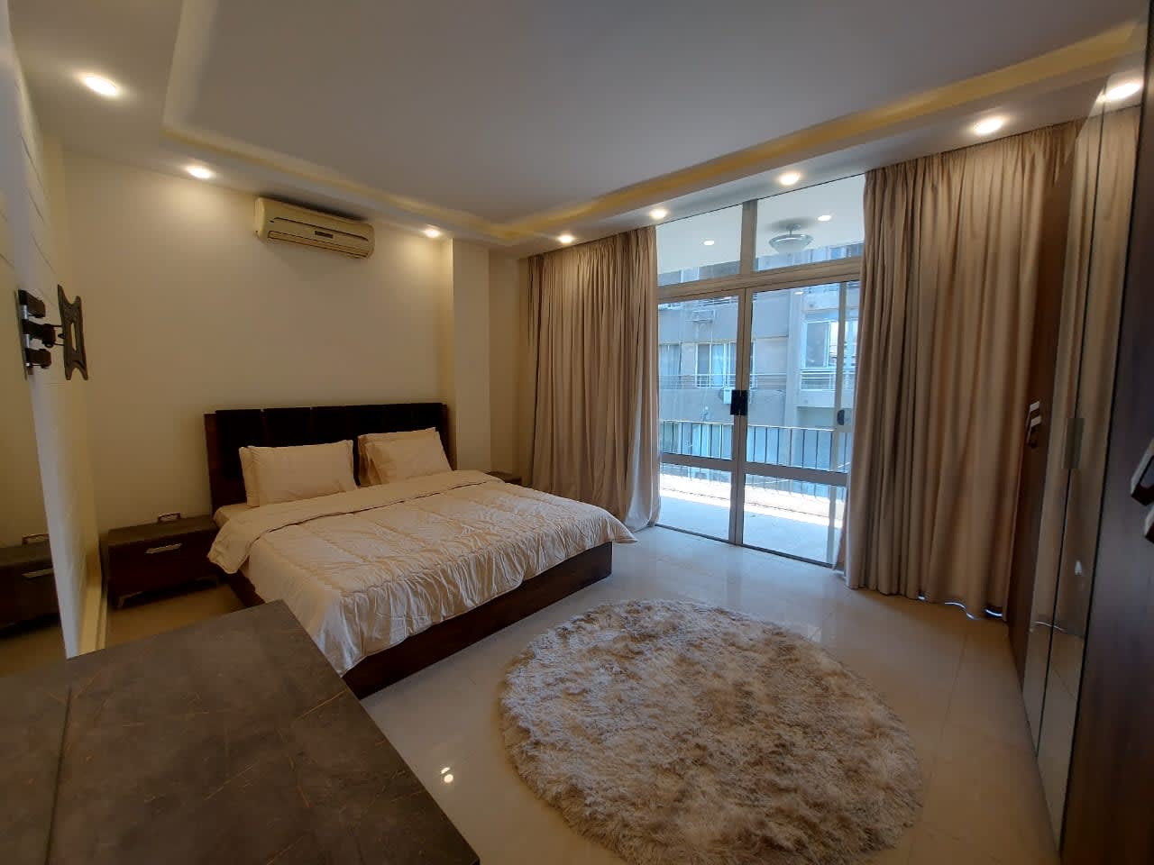 Stylish 2 Bedroom Apartment In Garden City