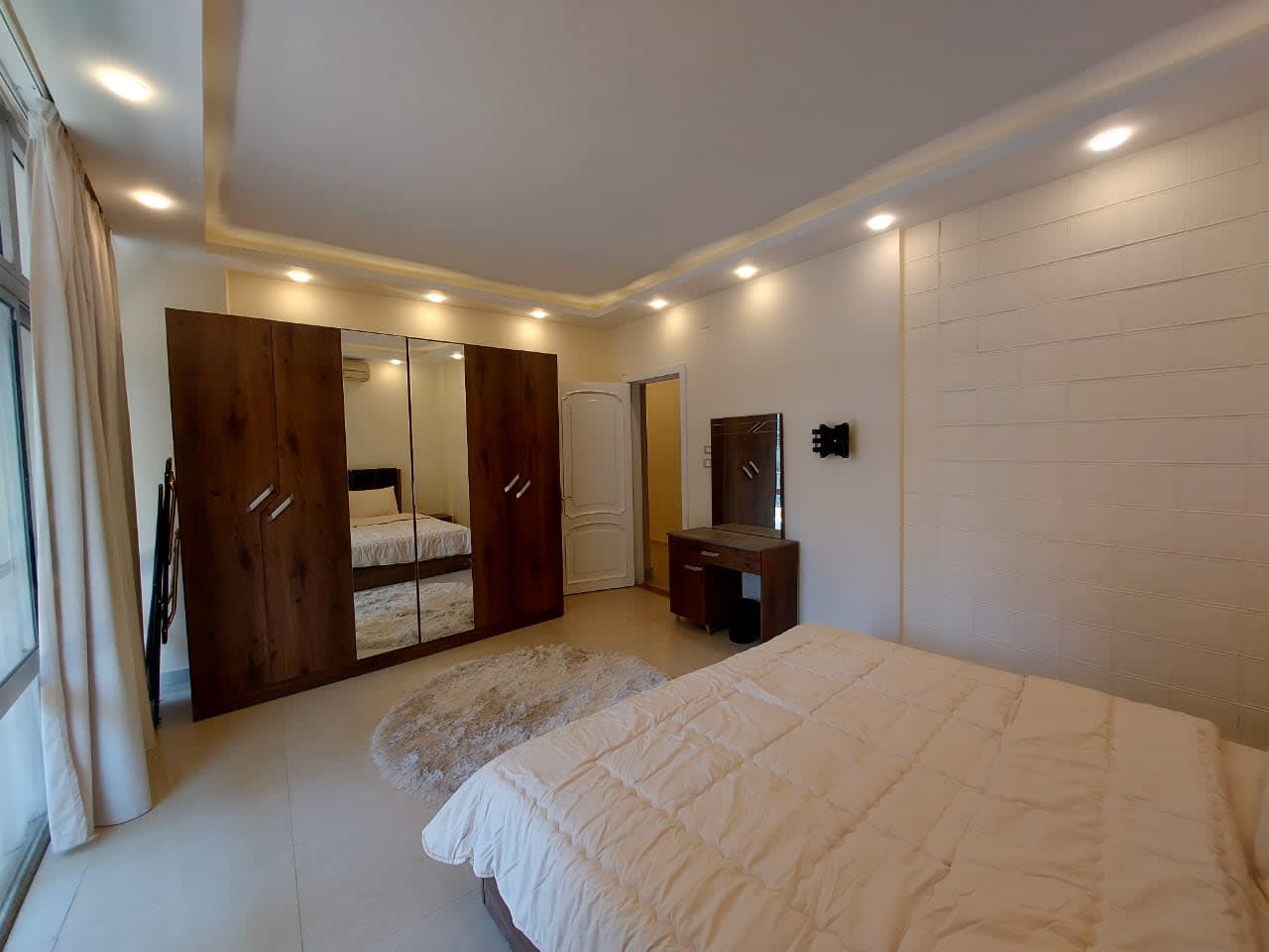 Stylish 2 Bedroom Apartment In Garden City