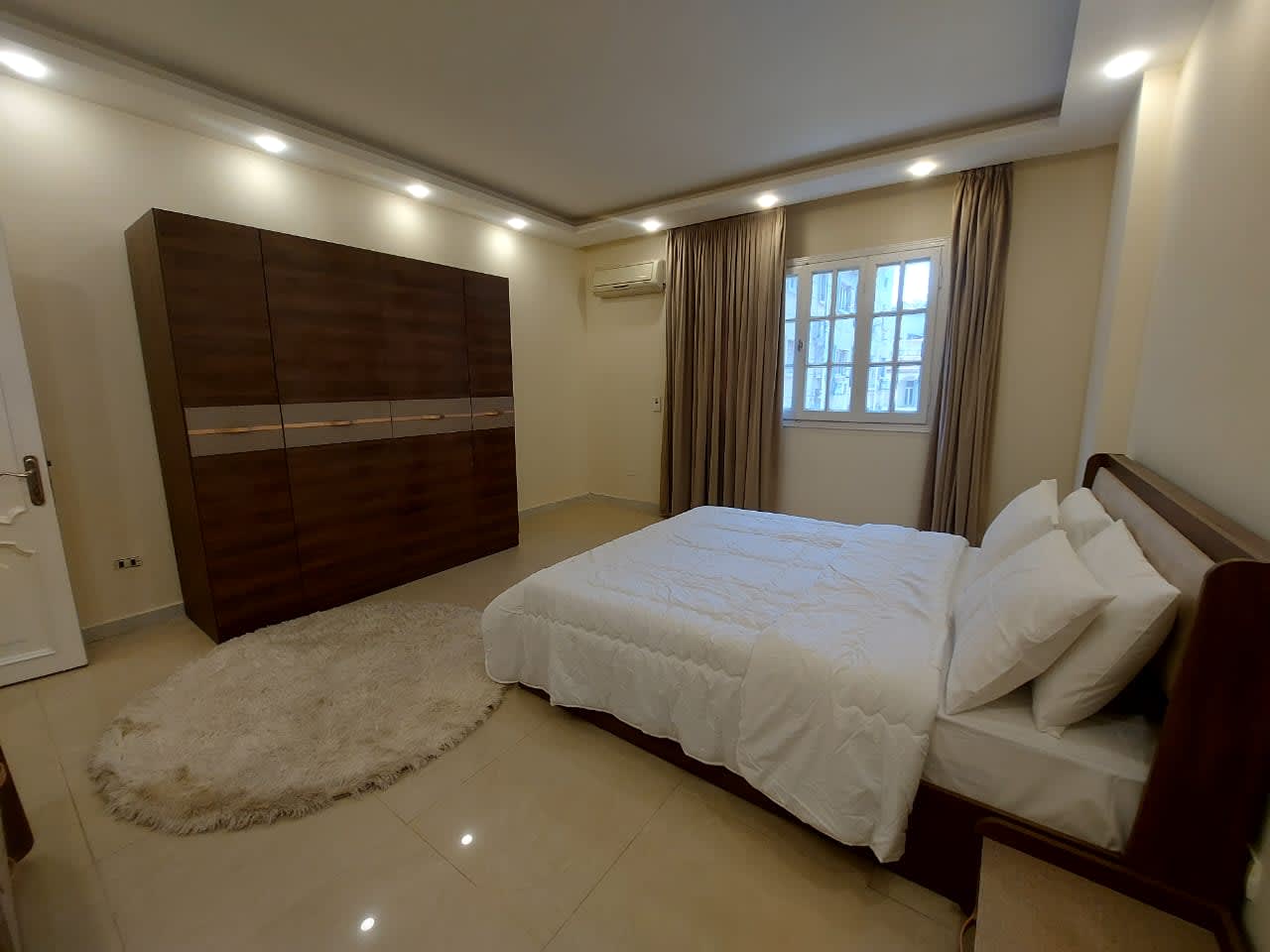 Stylish 2 Bedroom Apartment In Garden City