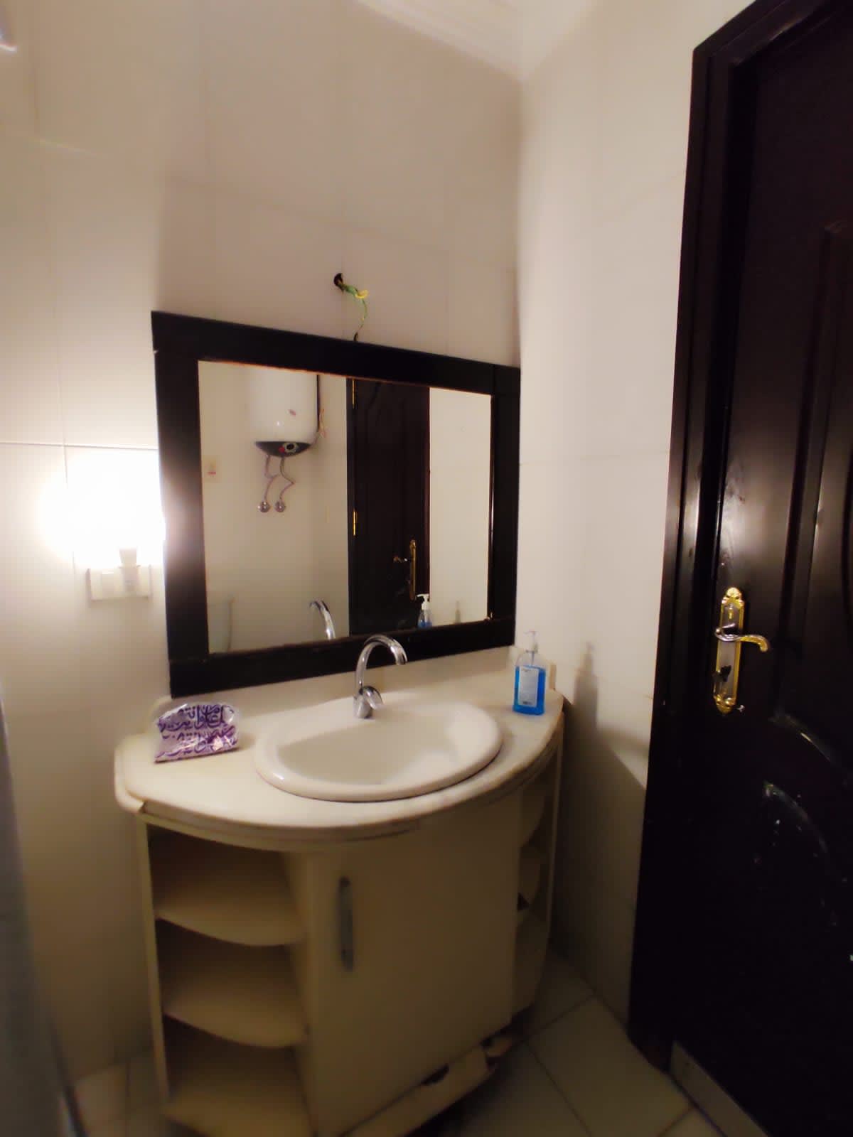 Sleek & Bright Furnished Apartment In Maadi Degla.