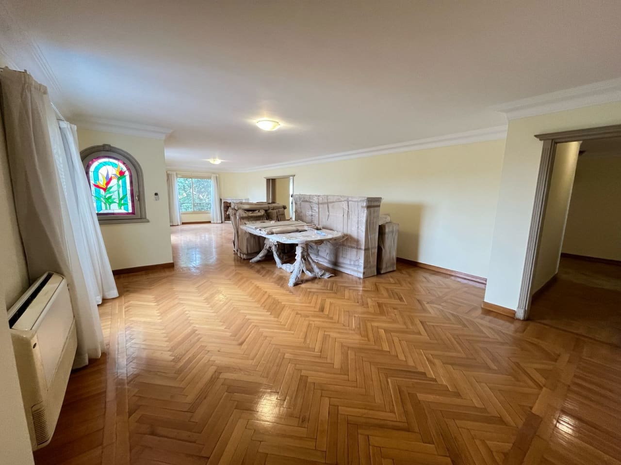 Spacious 4 Bedroom Apartment with Terrace & Pool Access