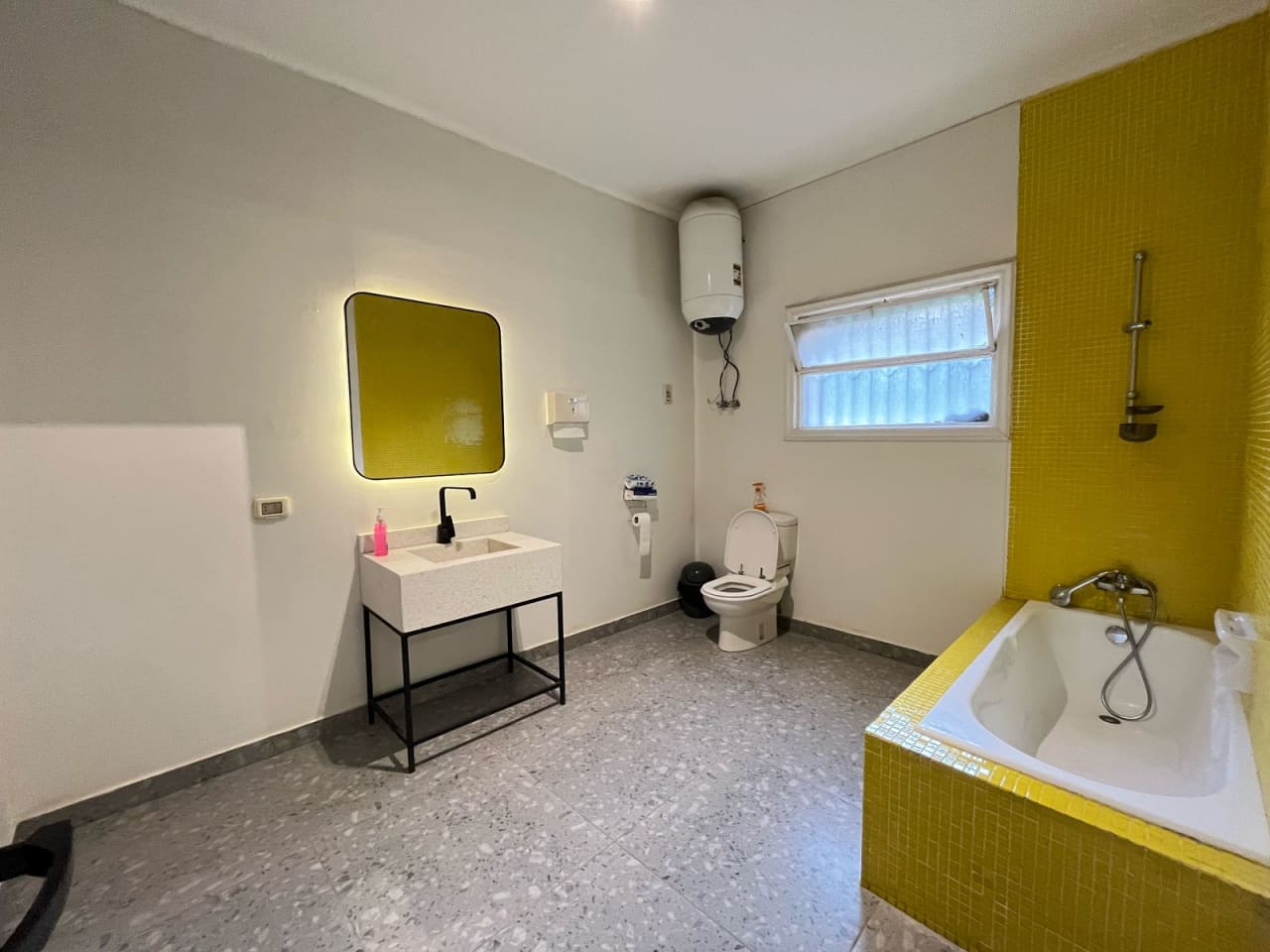 Modern Administrative Villa for Rent | 1050 Sqm | Sarayat El Maadi