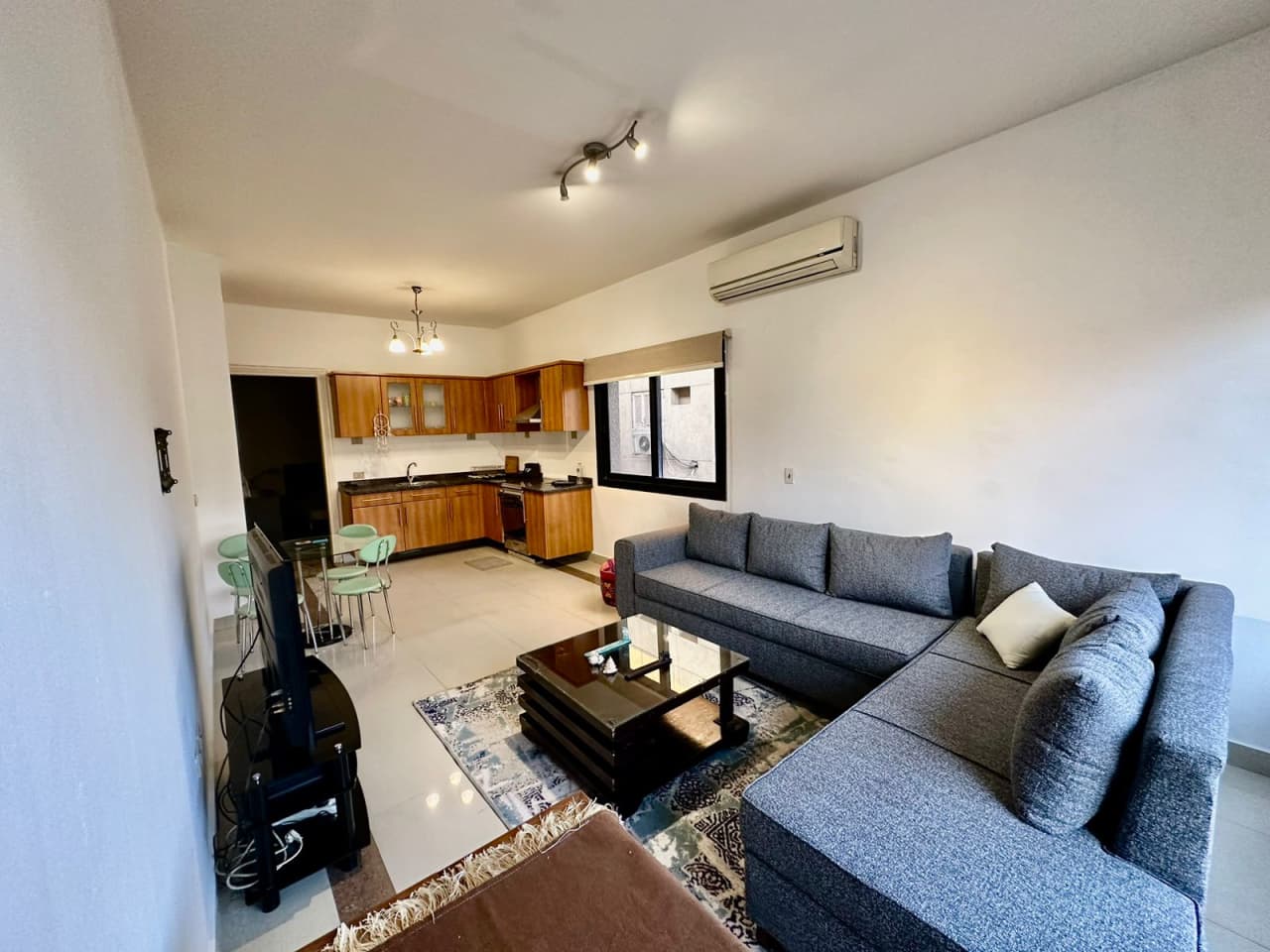 Elegant Studio Apartment In The Heart Of Sarayat El Maadi.