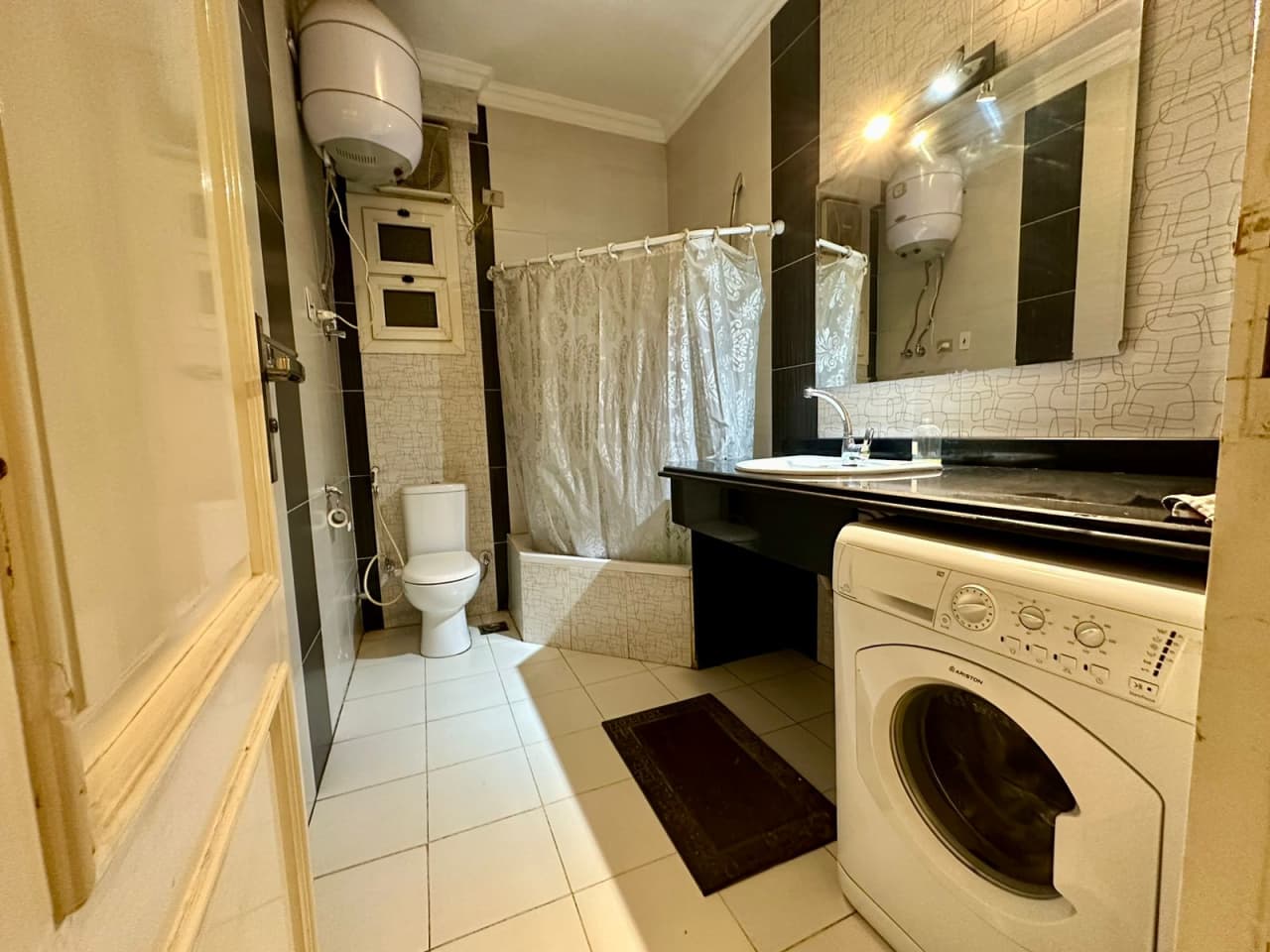 Elegant Studio Apartment In The Heart Of Sarayat El Maadi.