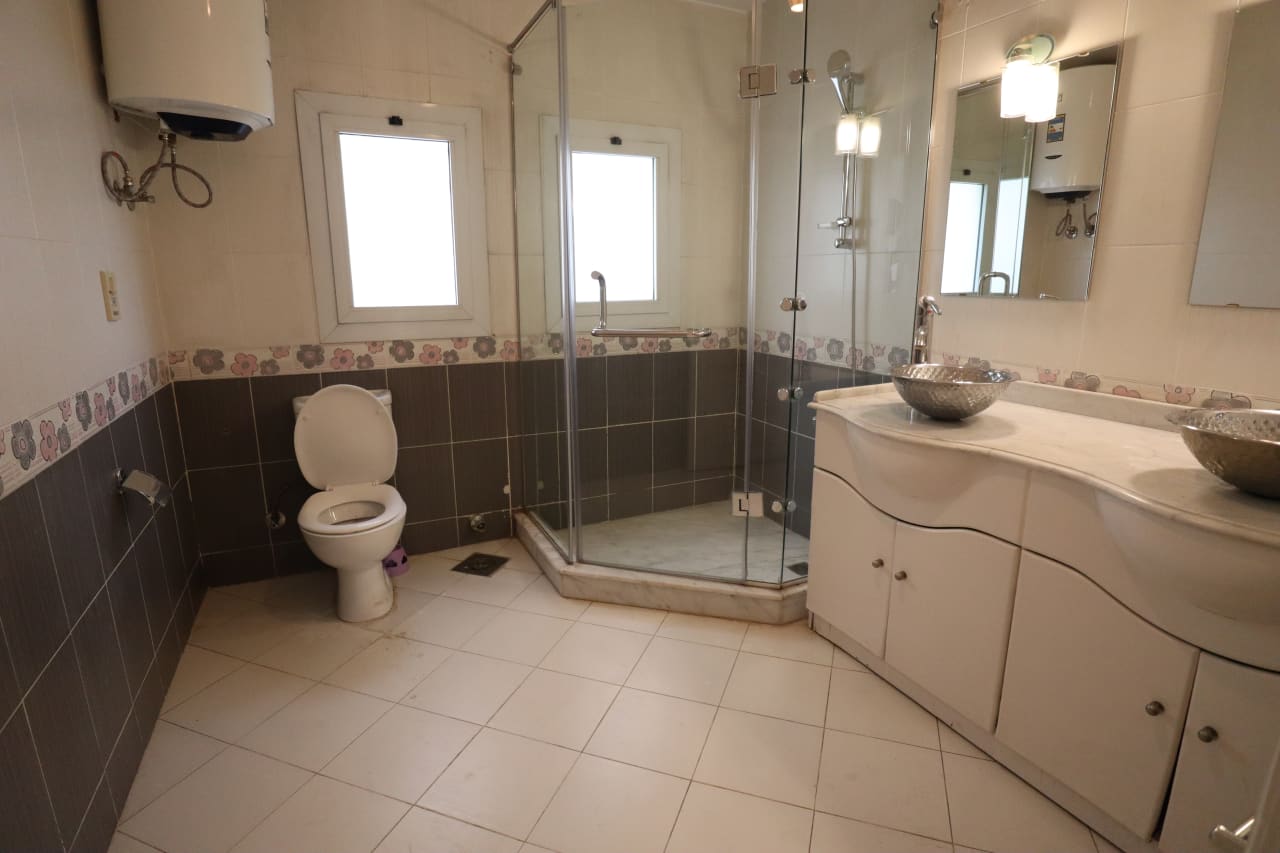 Prime Administrative Villa for Rent | 1050 Sqm | Sarayat Maadi
