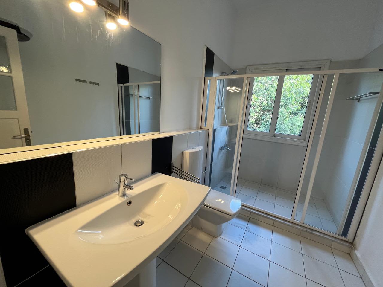 Sophisticated Furnished Apartment With Shared Pool In Maadi Sarayat.