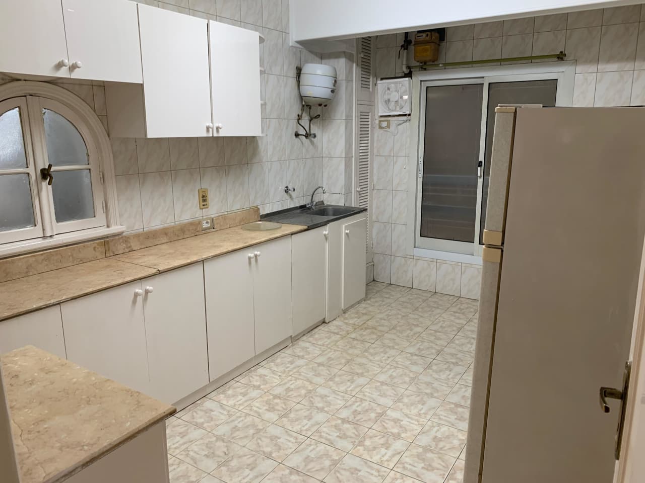 Fully Equipped Apartment In The Heart Of Maadi| Balcony Access to Green Views 
