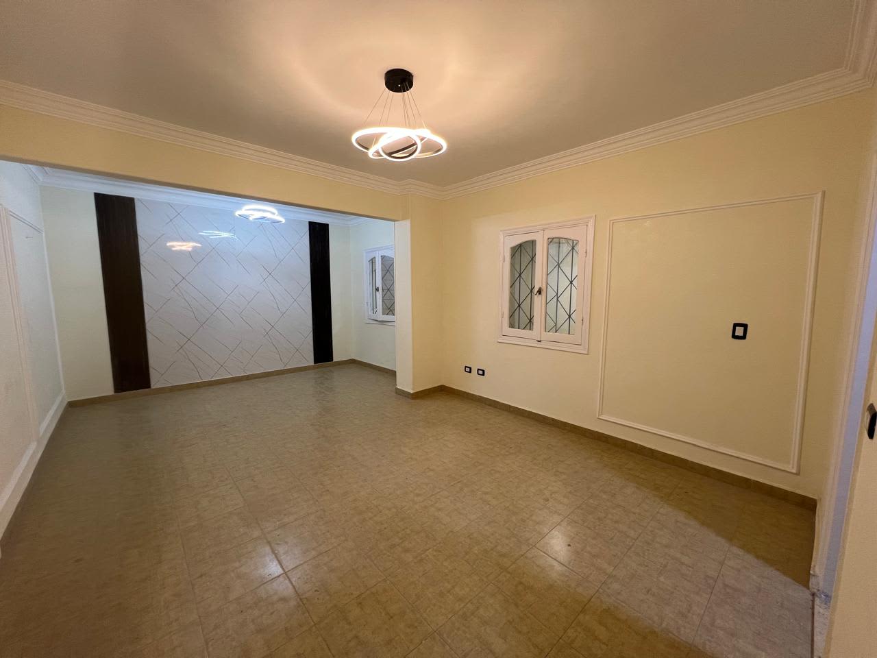 3 bedroom Office for rent in New Maadi