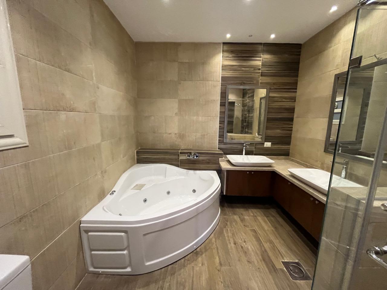 Sophisticated Furnished Duplex In The Heart Of Maadi Sarayat.