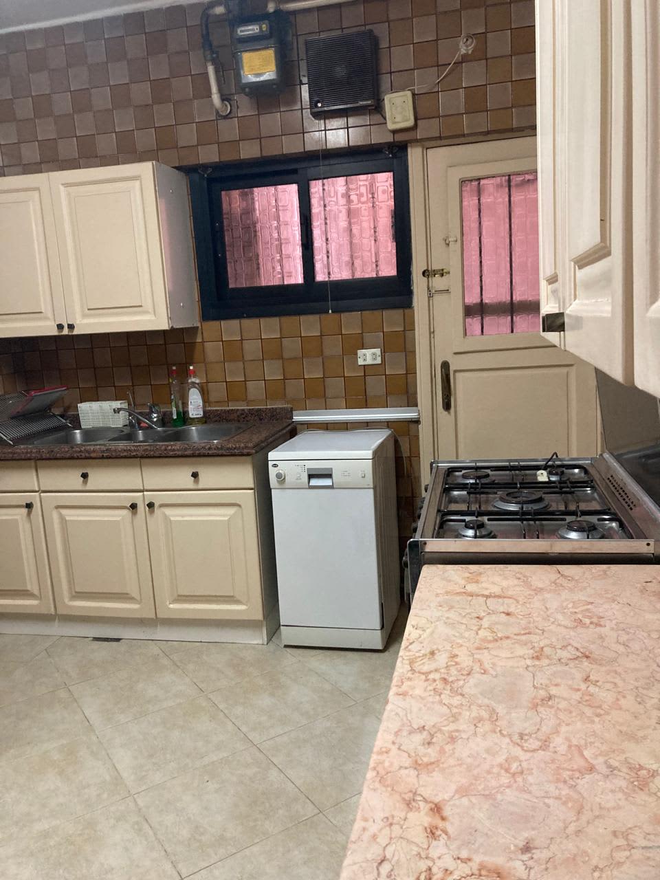 Stunning Furnished Apartment For Rent In The Heart of Maadi Sarayat.