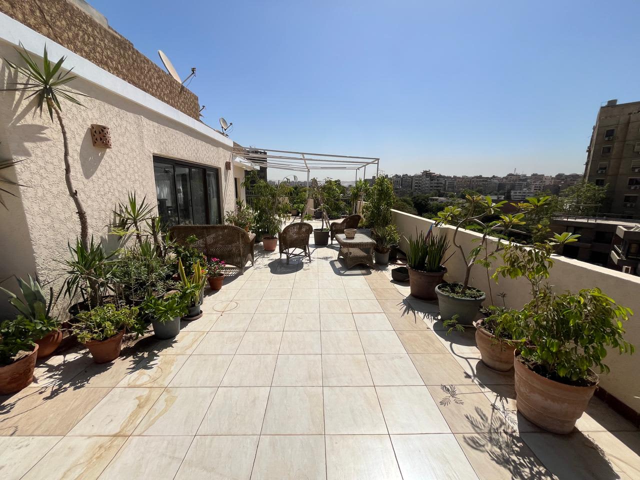 Furnished Penthouse with Private Terrace for Rent in Maadi