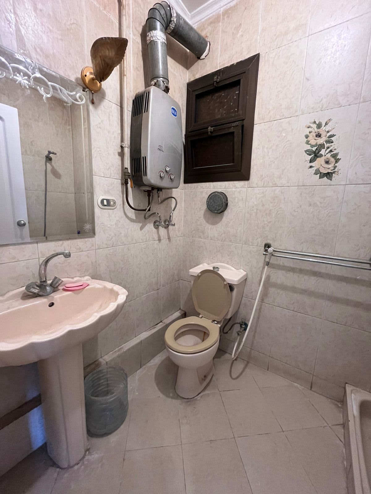 Warm & Cozy Furnished Home In Degla El Maadi.