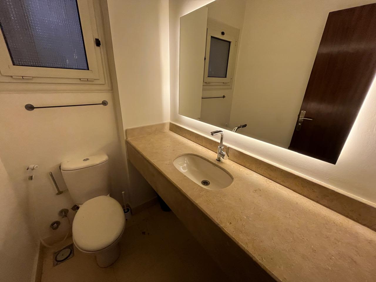Luxury Furnished Apartment With Shared Pool In Sarayat El Maadi.