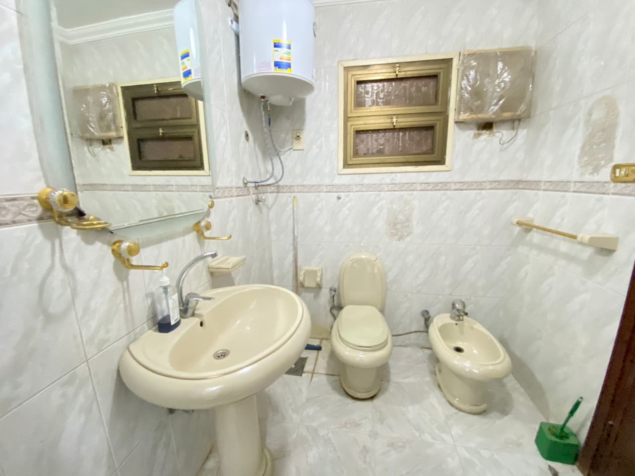 Stunning Furnished Apartment For Rent In Prime New Maadi.
