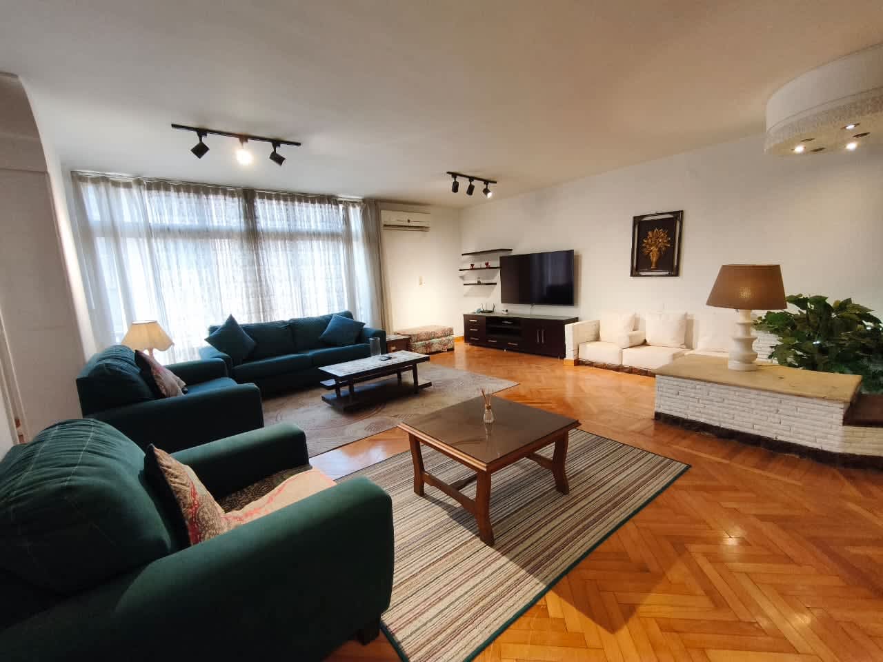 3 bedroom Apartment for rent in Sarayat