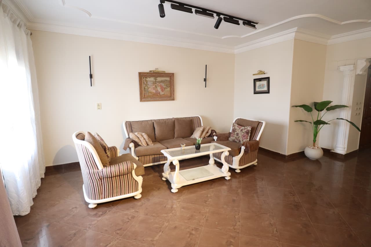 3 bedroom Apartment for rent in Degla