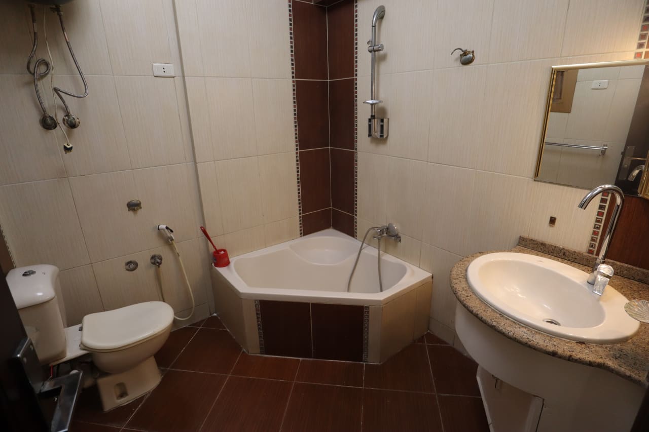Cozy and Elegant Furnished Apartment in Degla El Maadi.