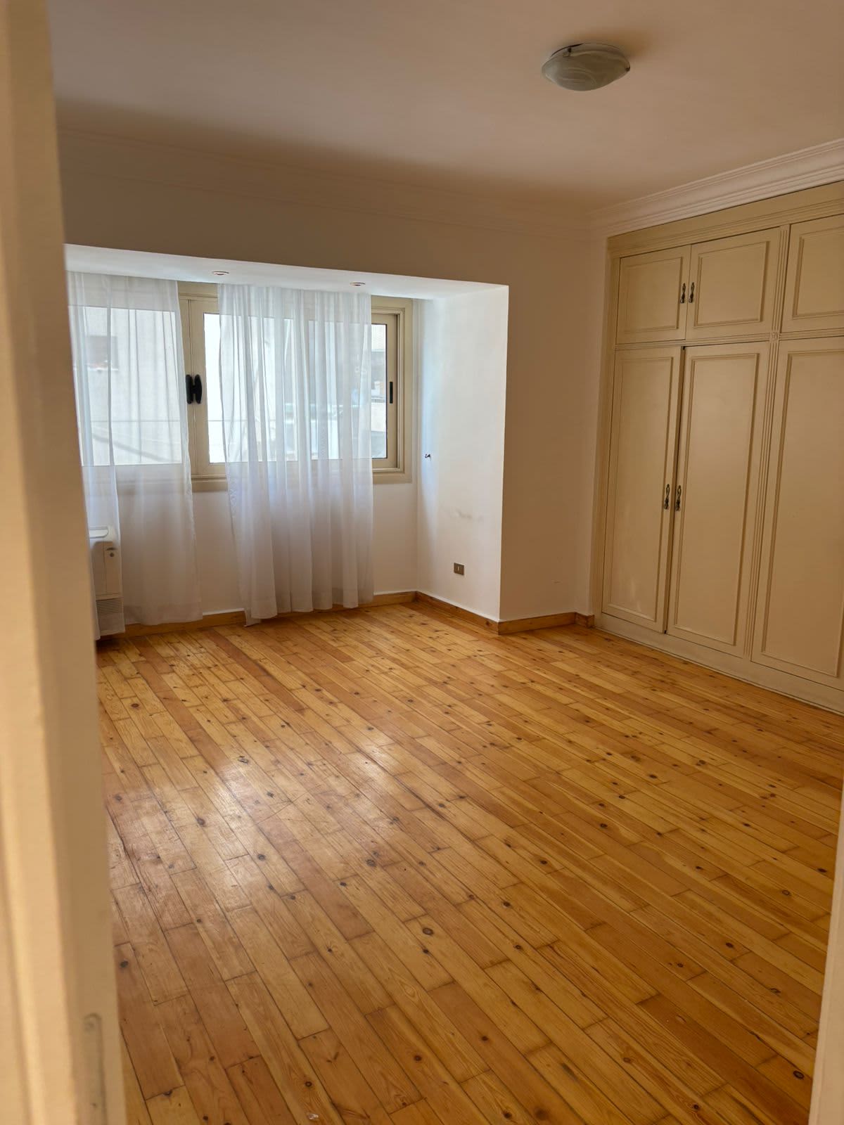 Spacious 3-Bedroom Apartment in Degla Maadi