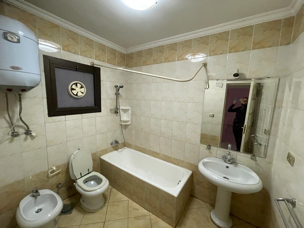 Spacious 3-Bedroom Apartment with Green Views