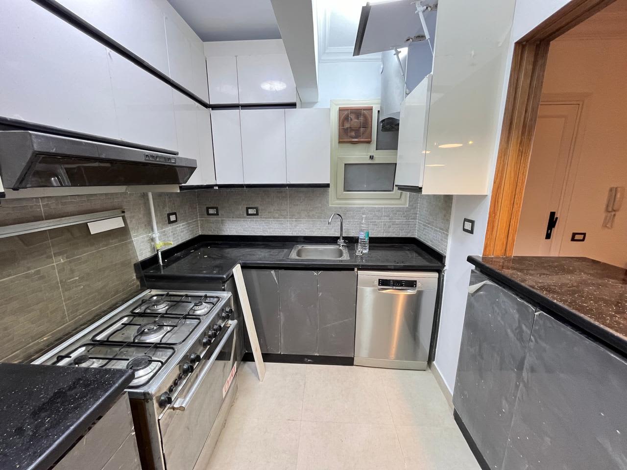 Well-Maintained Apartment For Rent In Maadi Sarayat.