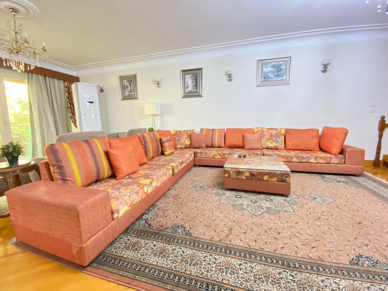 Sunny 3BR Apartment with Spacious Living Areas