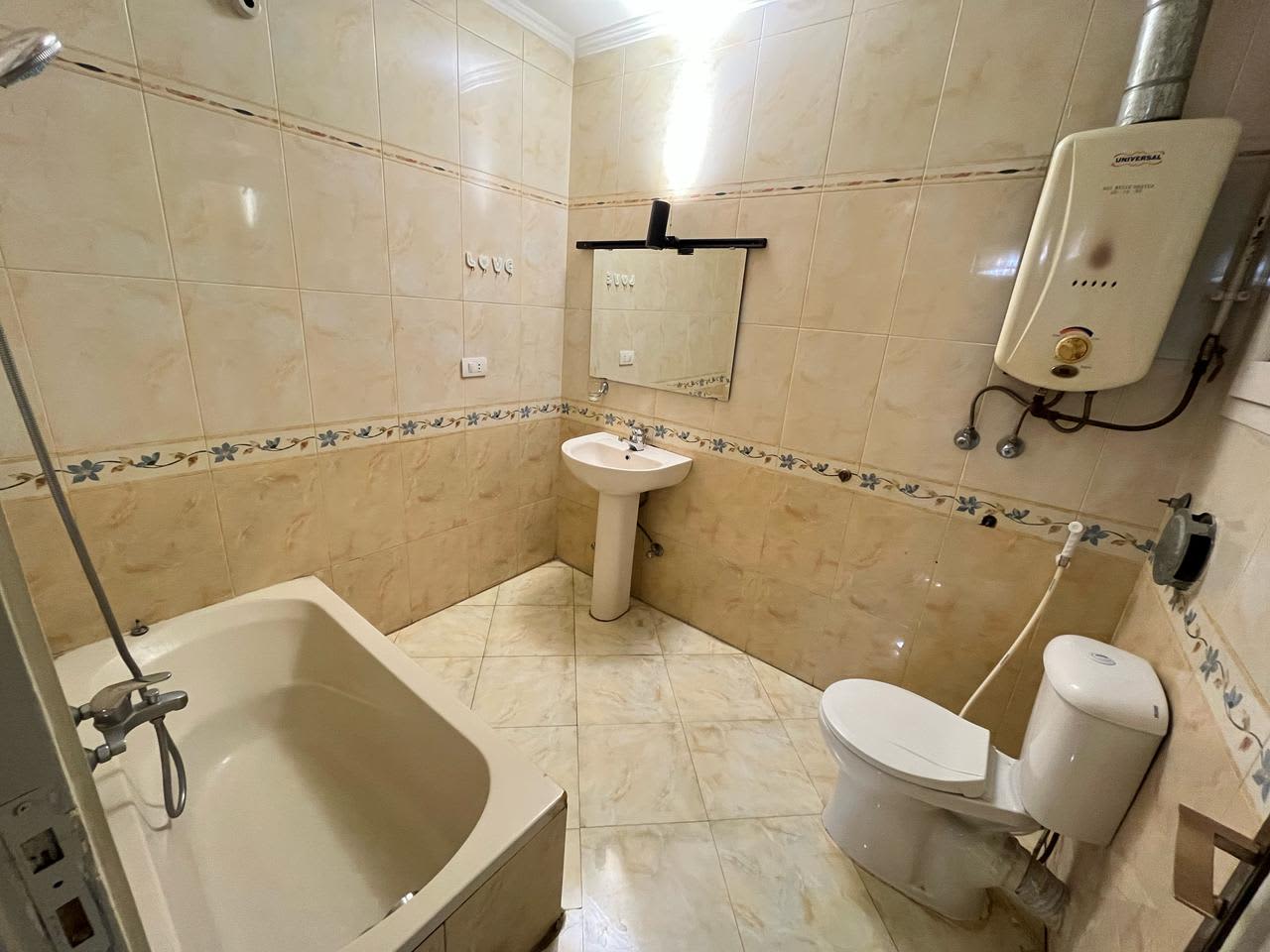 Sunny 3BR Apartment with Private Balcony