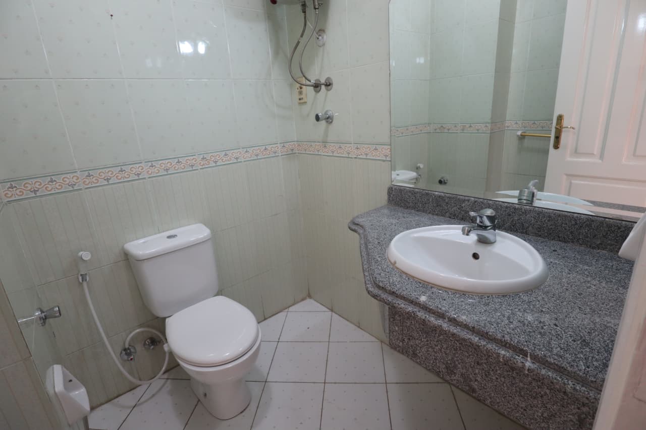 Light-Filled Furnished Apartment For Rent Near CAC.
