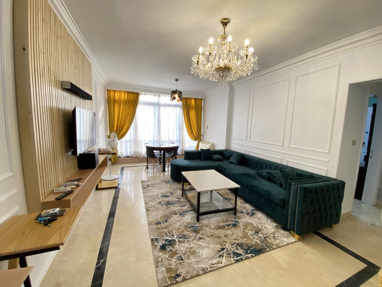 Bright 2-Bedroom Apartment with Green Views