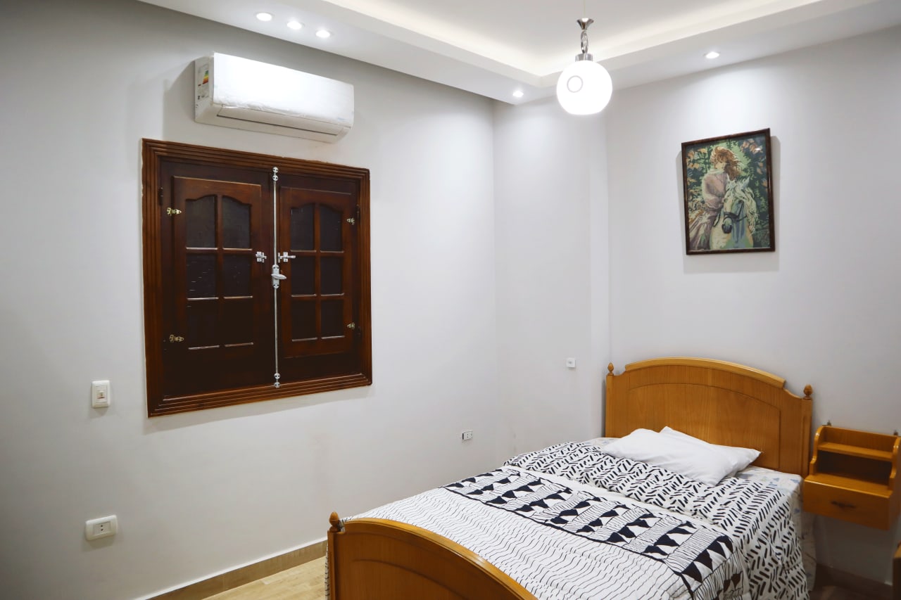 Ground Floor for Rent with 3 Bedrooms in Maadi