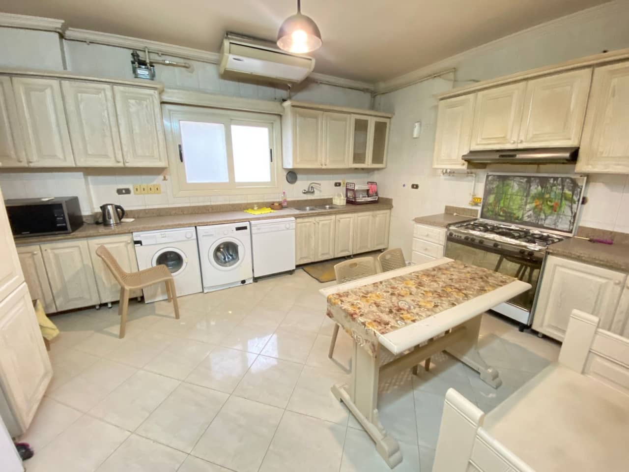 Three-bedroom Family Apartment In Maadi Degla