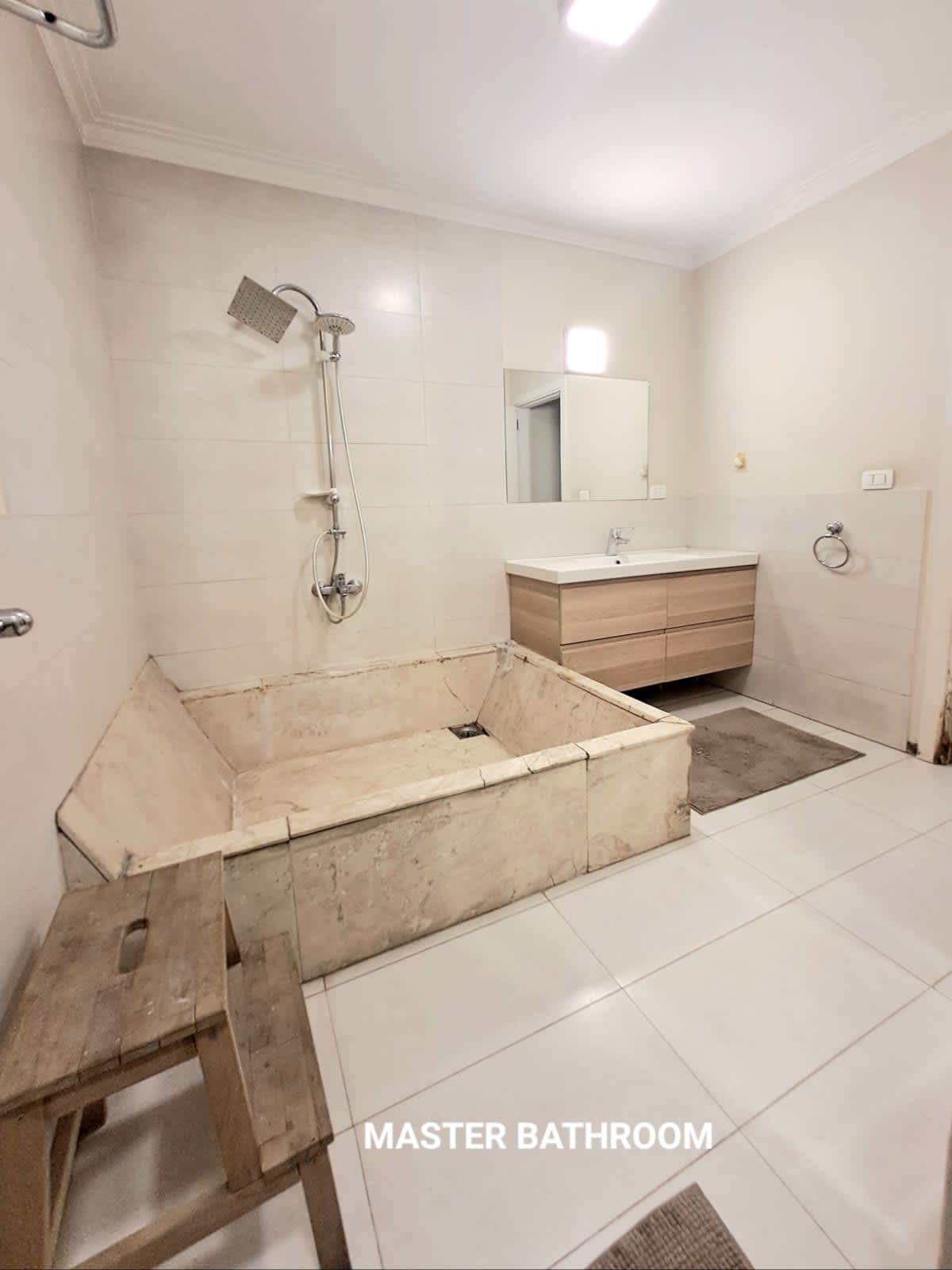 Luxury Ground Floor For Rent In Maadi Degla Close To CAC