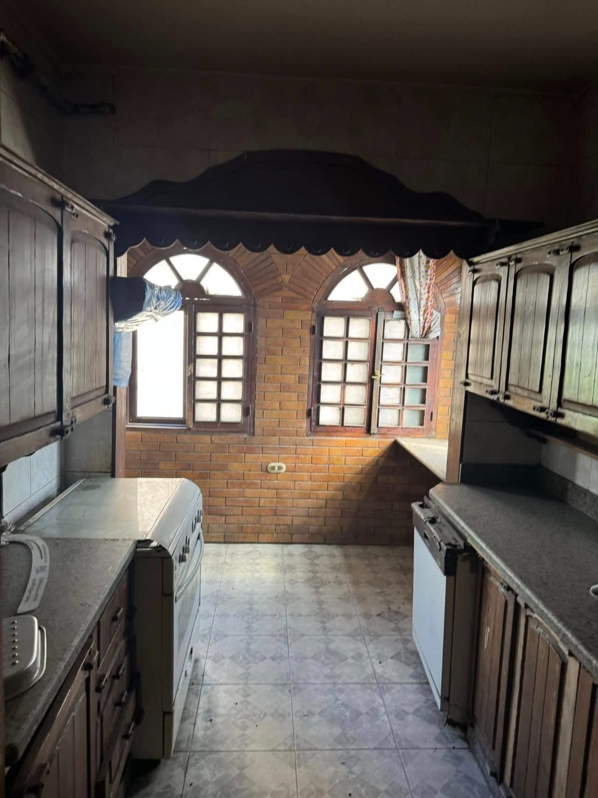 Semi Furnished Apartment With 1-Master bedroom In Maadi Sarayat