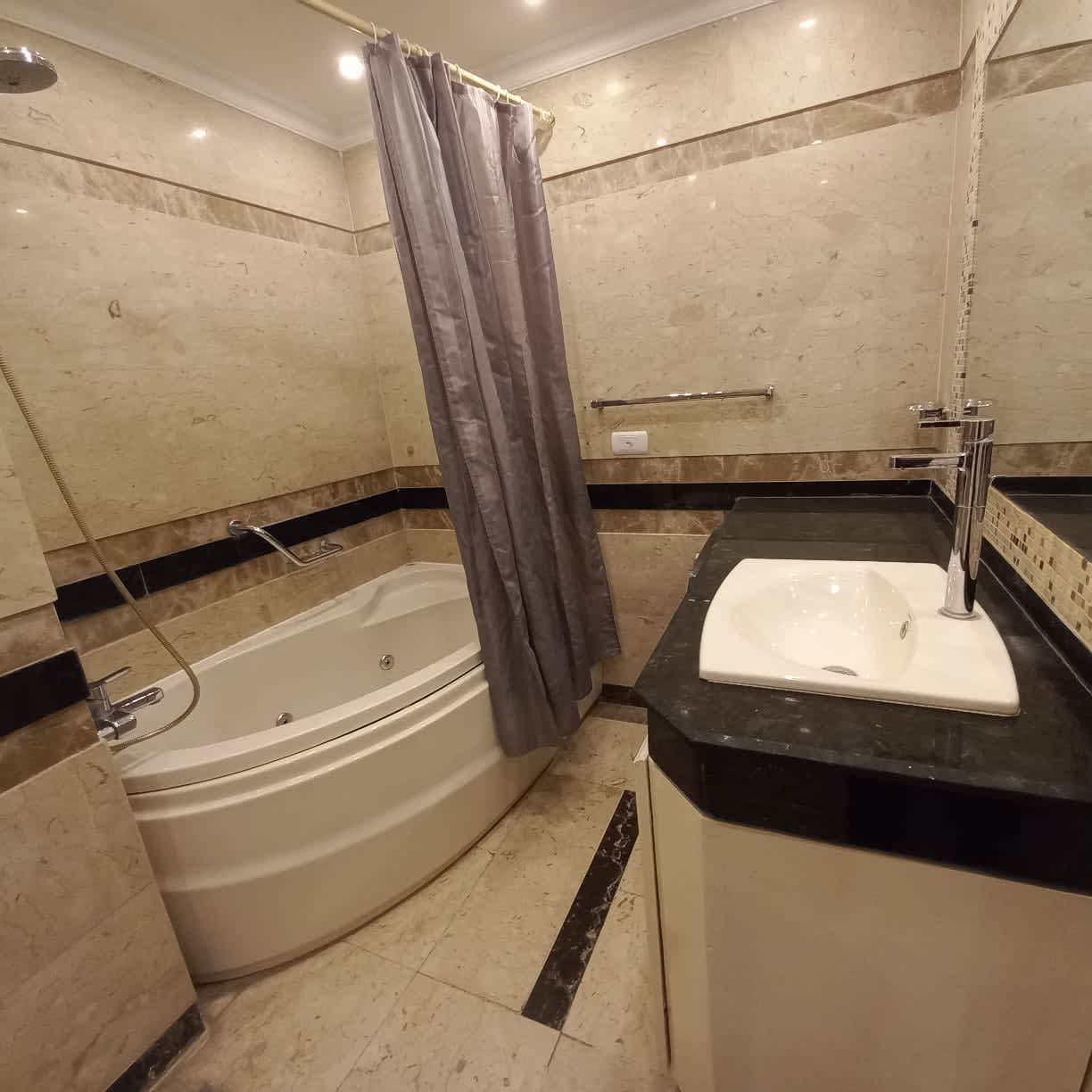 Feel at Home In This Furnished Maadi Sarayat Residence.