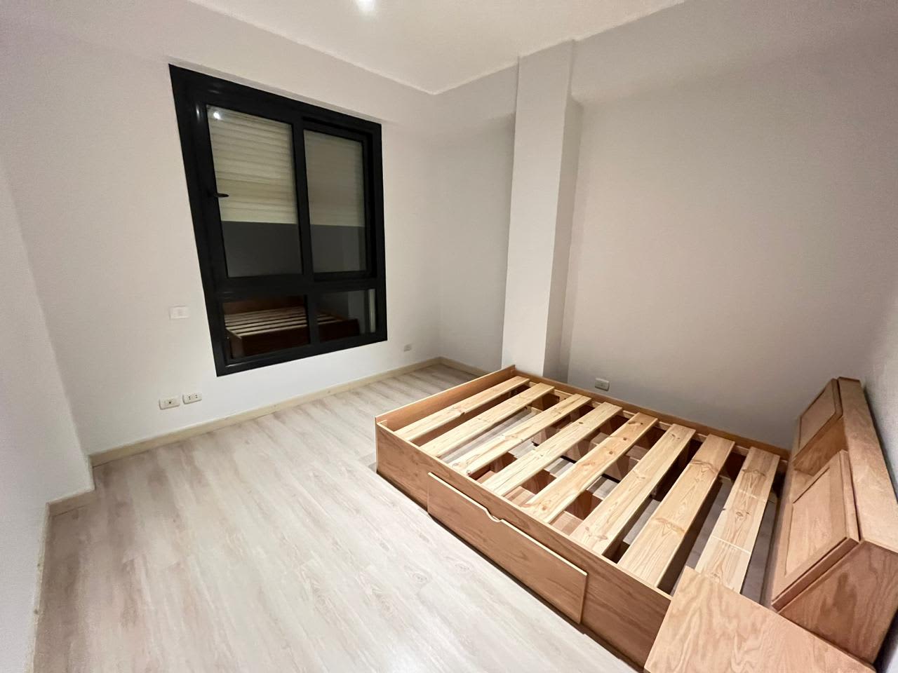 Modern 1BR Apartment with Open Living Space