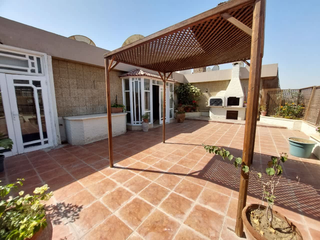 4 bedroom Penthouse for rent in Degla