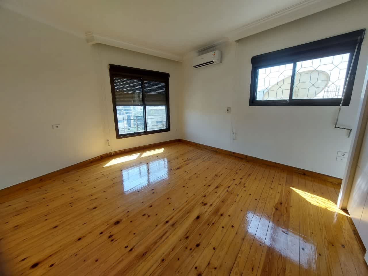 Stunning Penthouse With Expansive Terrace In Maadi Degla.