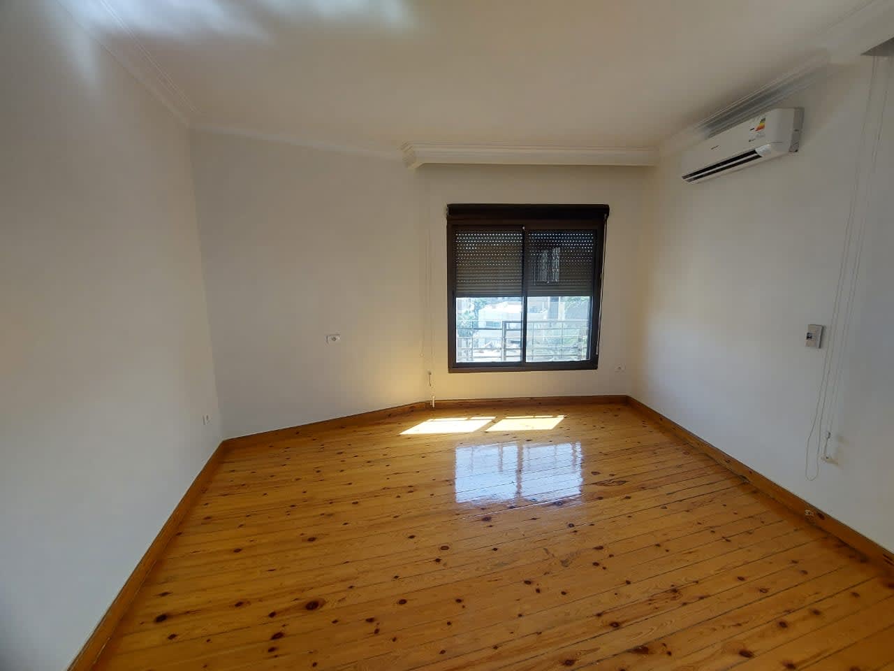 Stunning Penthouse With Expansive Terrace In Maadi Degla.