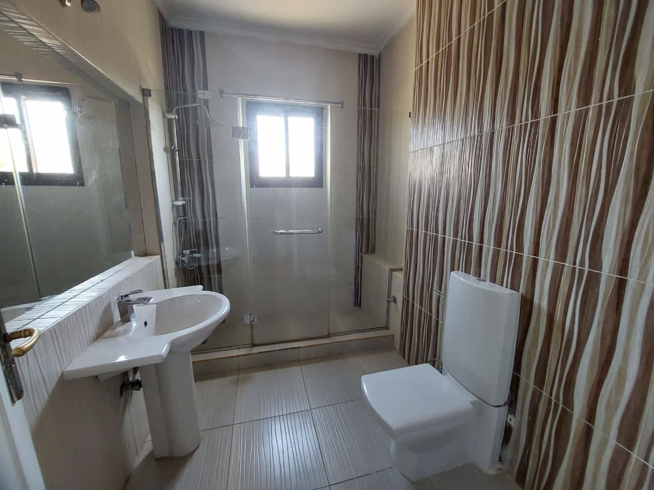 Stunning Penthouse With Expansive Terrace In Maadi Degla.
