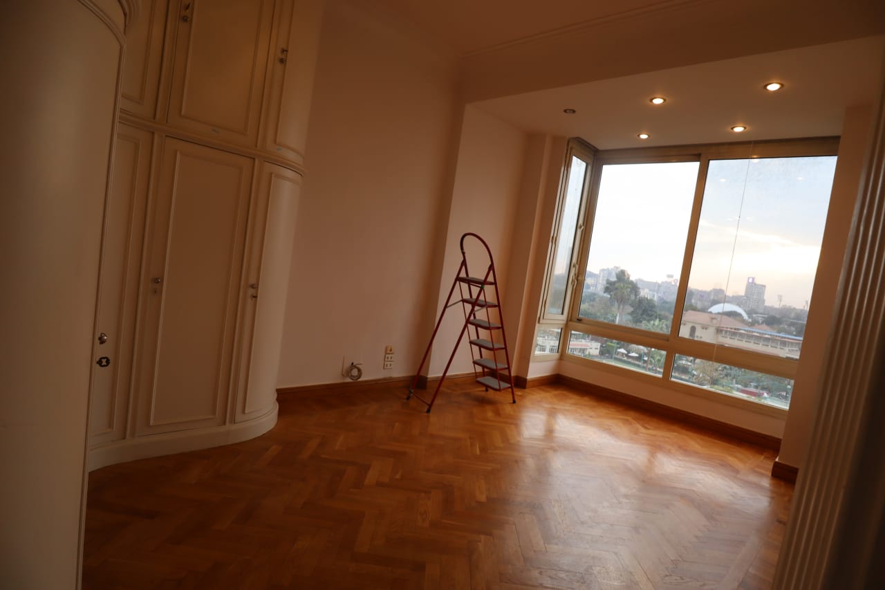 Stunning Penthouse With Expansive Terrace In Maadi Degla.