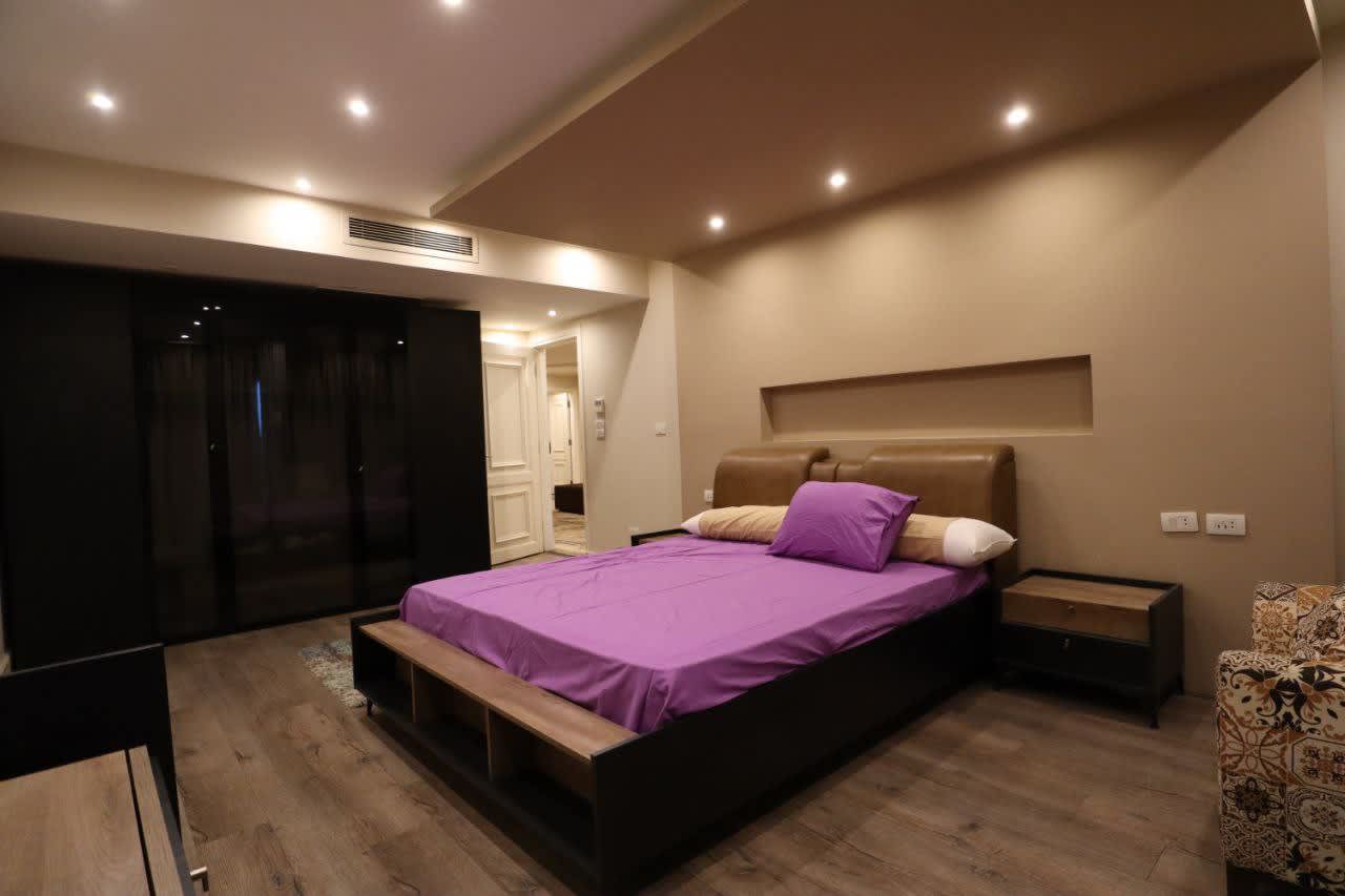 Sophisticated Furnished Duplex With Modern Finishes.
