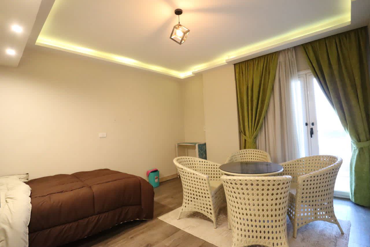 Sophisticated Furnished Duplex With Modern Finishes.
