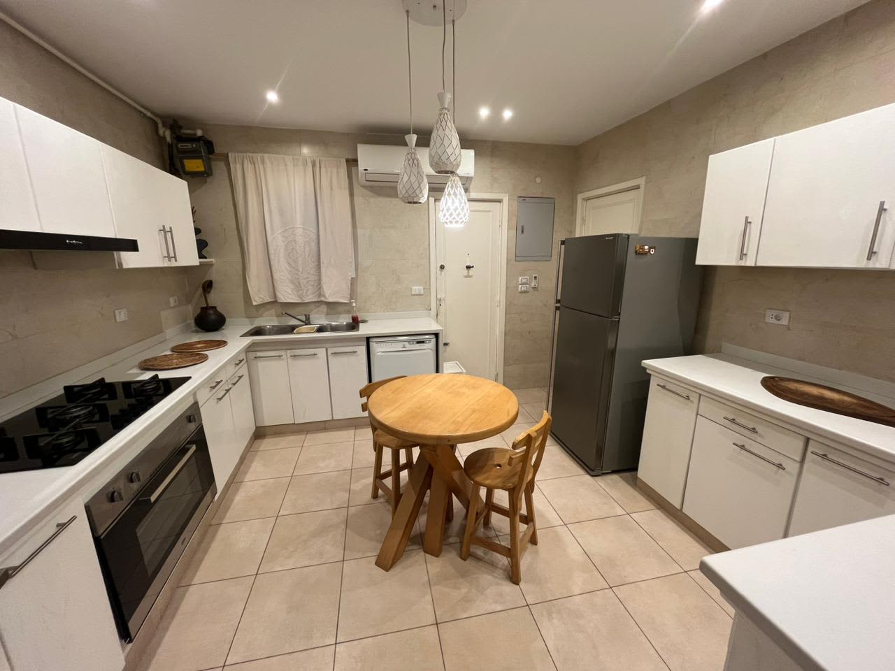 Spacious 200 sqm Apartment with Private Balcony in Degla