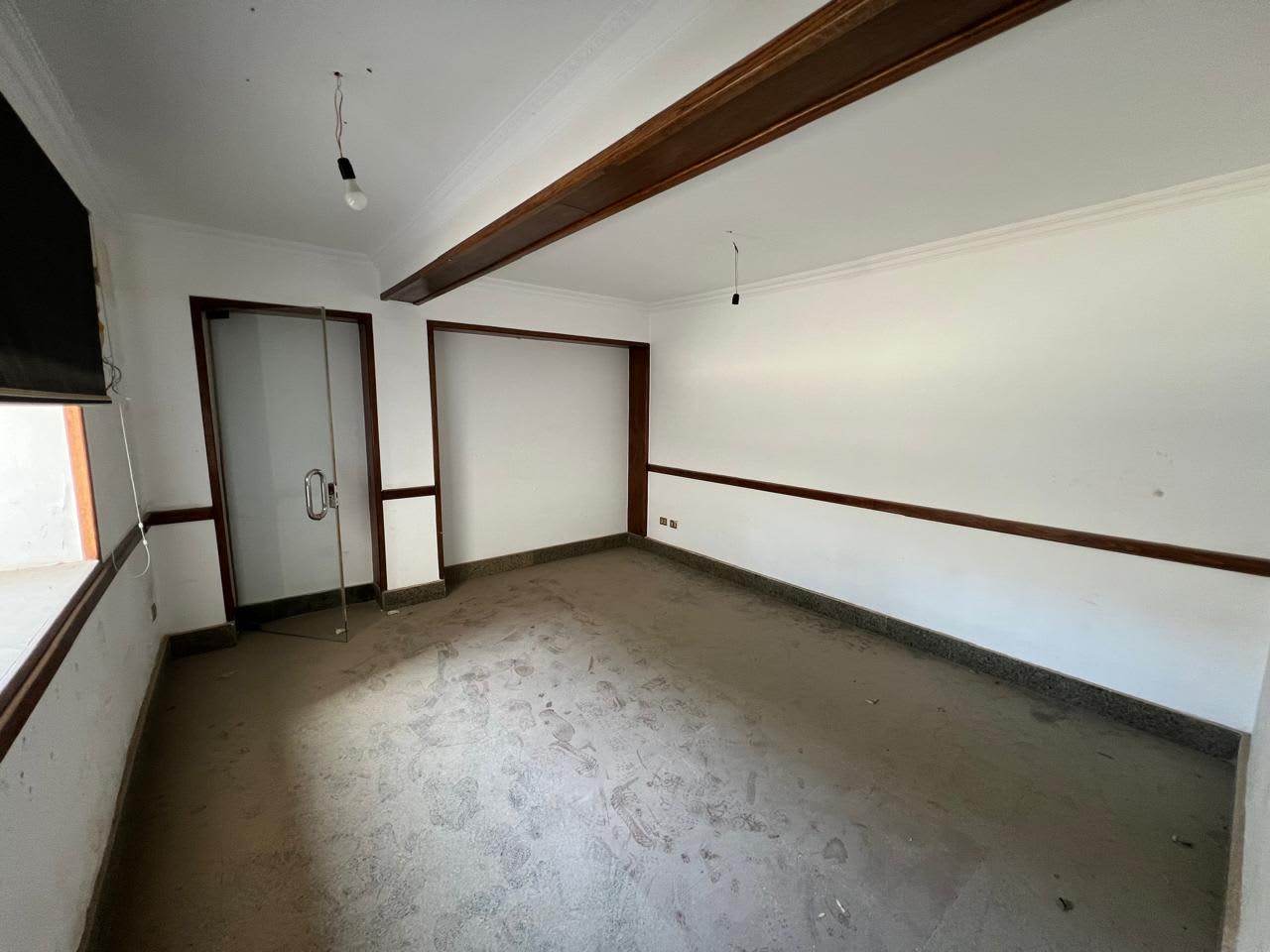 Administrative Villa For Rent | 1400m² | Sarayat . 