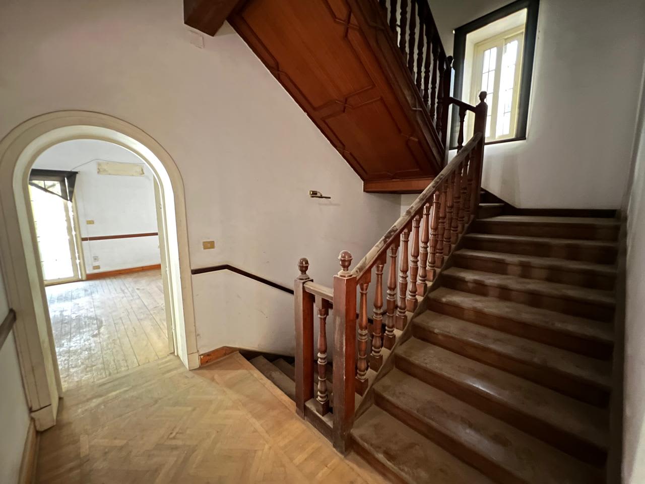 Administrative Villa For Rent | 1400m² | Sarayat . 