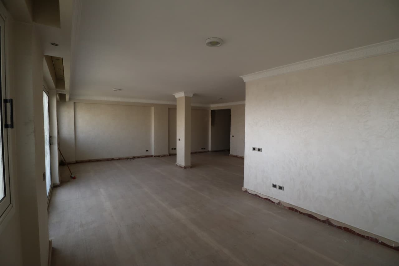 Charming 3BR Apartment for Rent in New Maadi