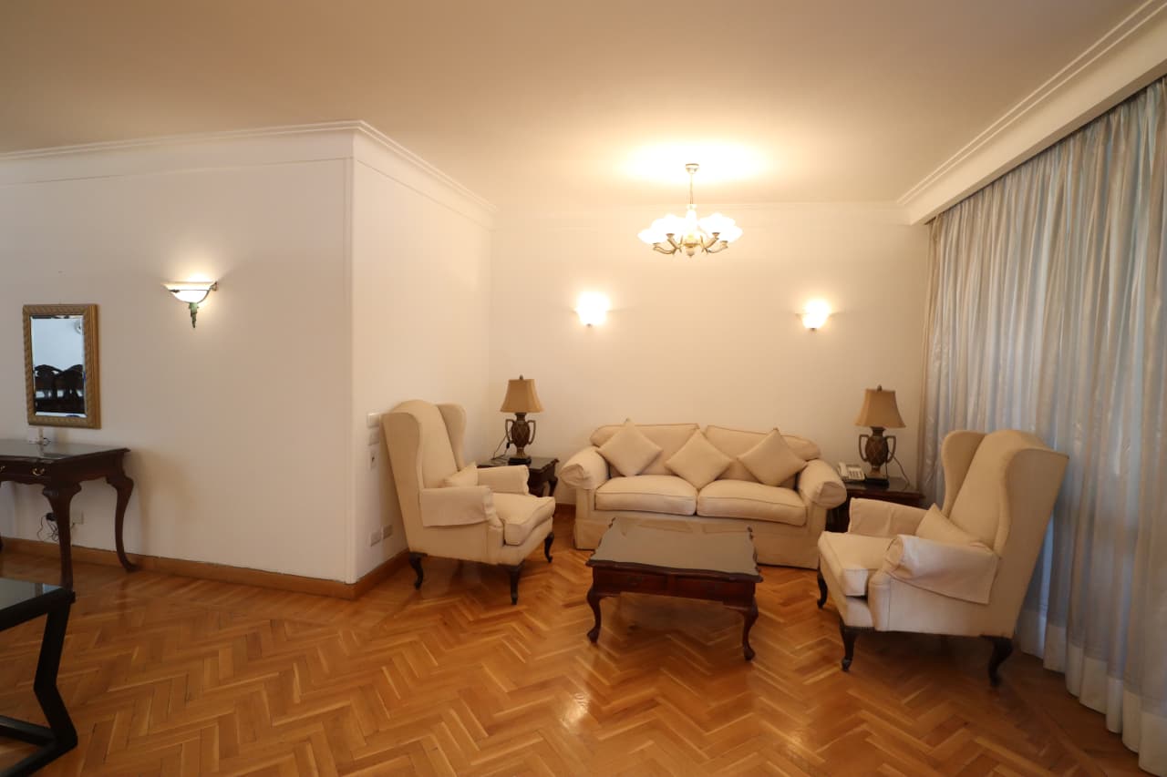 Live in Luxury: Stunning Apartment In Maadi Sarayat.