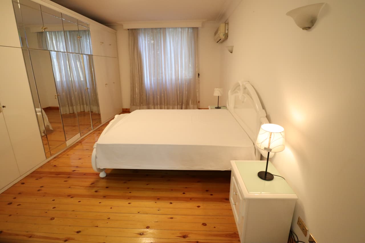 Live in Luxury: Stunning Apartment In Maadi Sarayat.