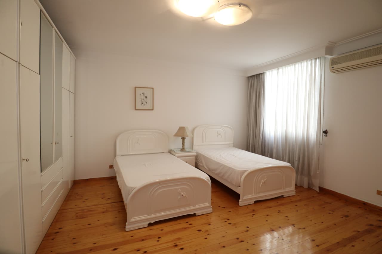 Live in Luxury: Stunning Apartment In Maadi Sarayat.