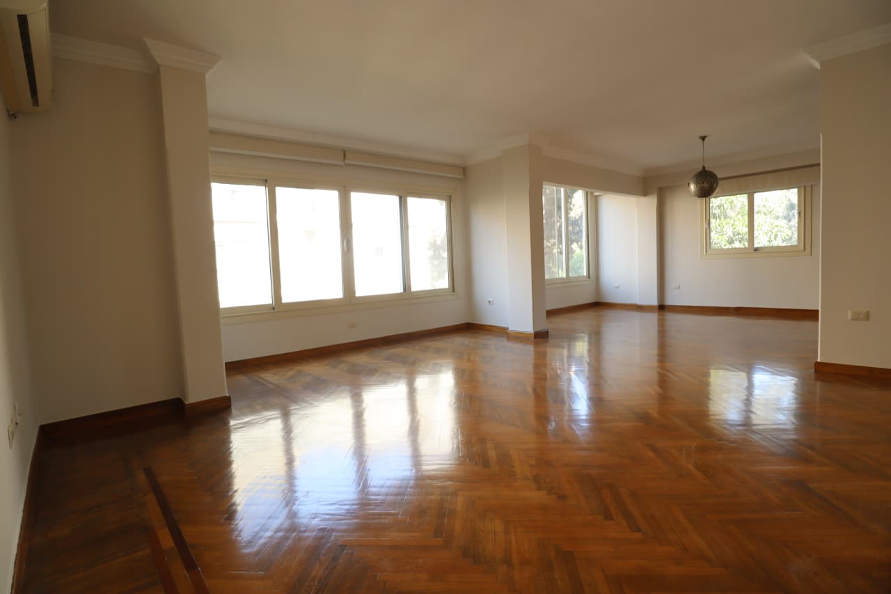 3BR Penthouse in Maadi Sarayat