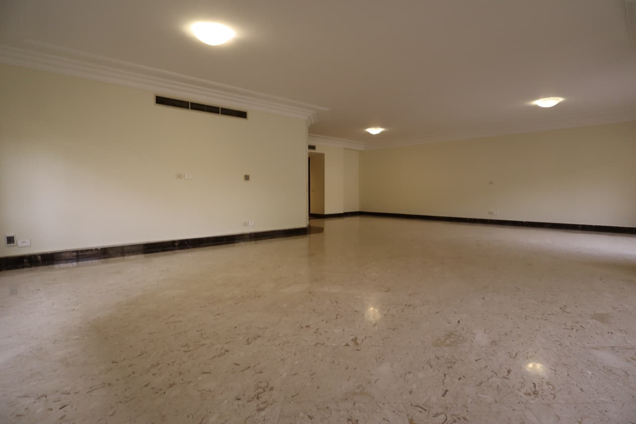 Modern 5BR Apartment Near International Schools